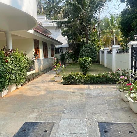 Pinky'S Villa Thiruvananthapuram Exterior foto