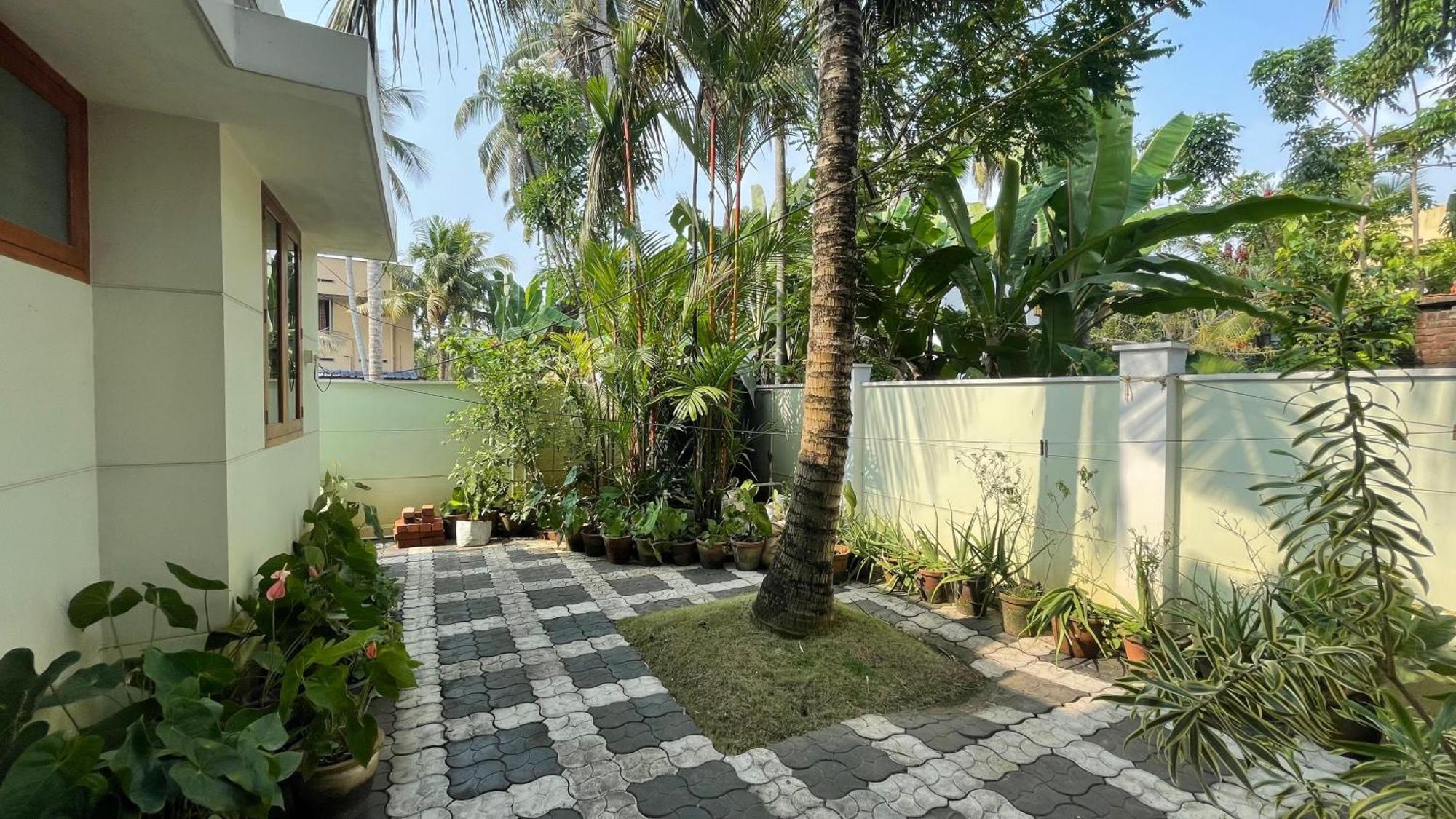 Pinky'S Villa Thiruvananthapuram Exterior foto